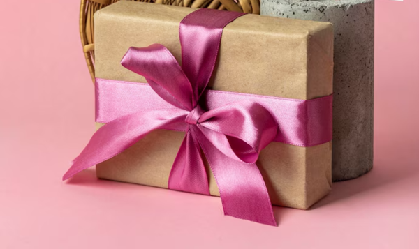GIFT BOX